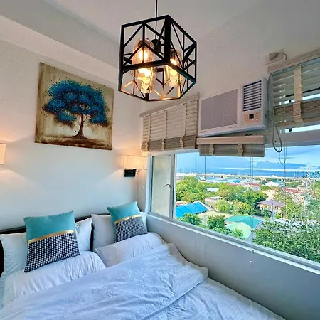 Studio One Condominium, Alabang - Bluu - Fiber Wi-Fi, Netflix-Ready